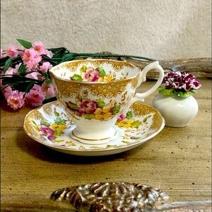 Vintage Royal Albert Crown China “Lovelace” Teacup & Saucer 1930c